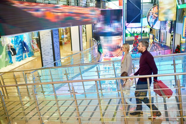 Transforming Retail: AI’s Impact on US Customer Experiences